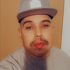 Meet your Posher, Gino